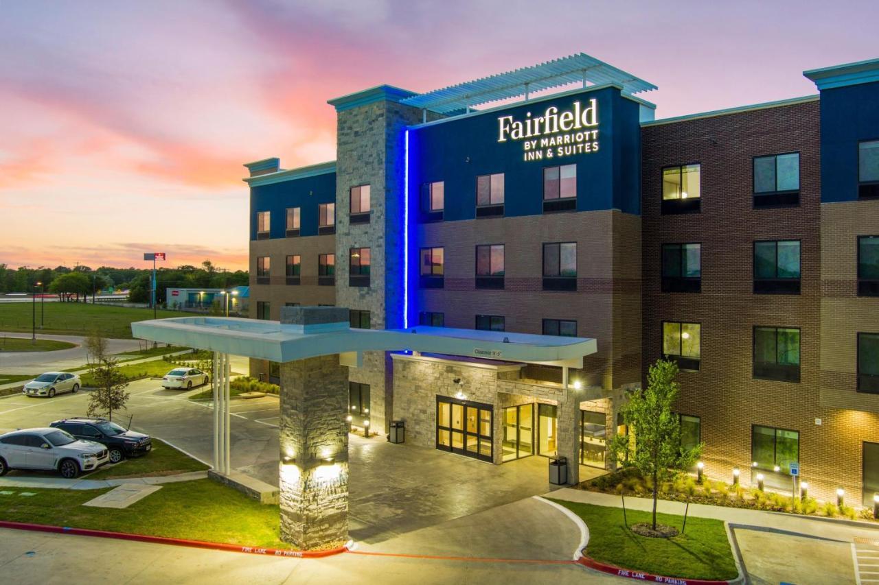 Fairfield Inn & Suites By Marriott Corinth South Denton Area Εξωτερικό φωτογραφία