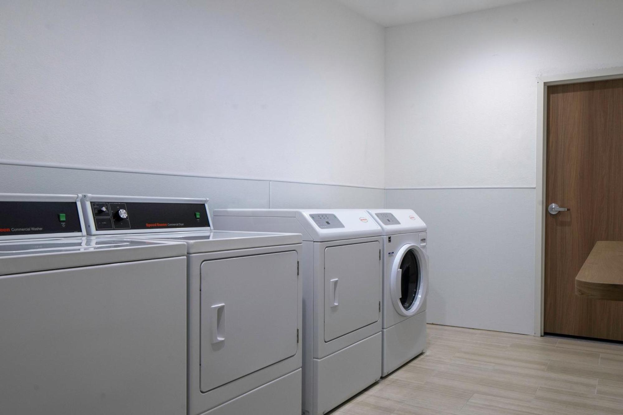 Fairfield Inn & Suites By Marriott Corinth South Denton Area Εξωτερικό φωτογραφία